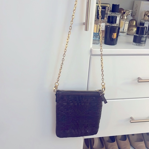 Cole haan small bag leather. Intricate details. Gold and brown. - Picture 2 of 7